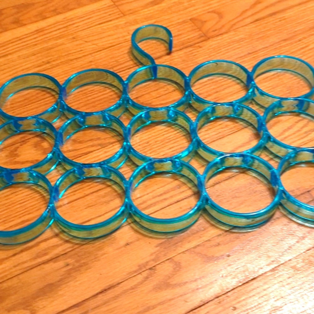 Accessory hanger